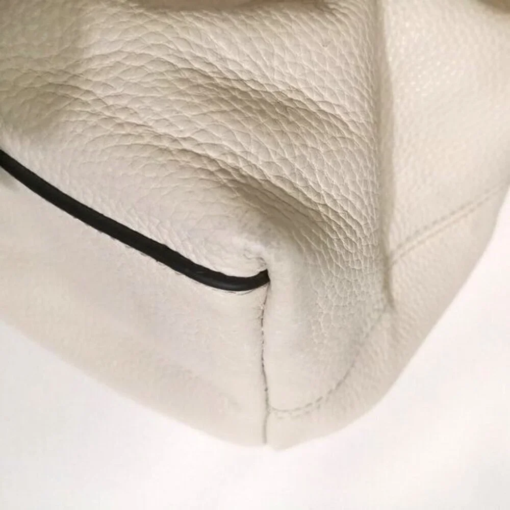 Vince Camuto vince camuto